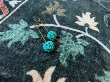 Load image into Gallery viewer, Flower drop earrings 4634