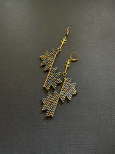 Load image into Gallery viewer, Beaded Drop Earrings 4010

