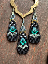 Load image into Gallery viewer, Makizin Triple Drop Earrings 4652
