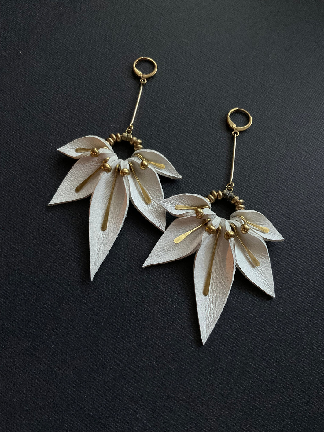Leather Drop Earrings 3904