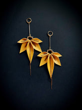 Load image into Gallery viewer, Leather Drop Earrings 3905
