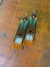 Load image into Gallery viewer, Fringe Earrings 4630
