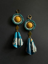 Load image into Gallery viewer, Jingle Drop Earrings 4359
