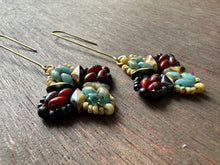 Load image into Gallery viewer, Picasso Floral Drop Earrings 4659
