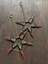 Load image into Gallery viewer, Makizin Anang/Star Earrings 4651

