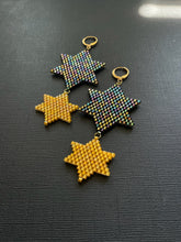 Load image into Gallery viewer, Beaded Drop Earrings 4067
