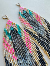 Load image into Gallery viewer, Beaded Fringe Earrings 4664
