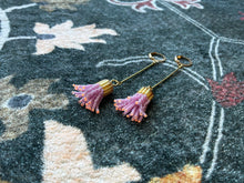 Load image into Gallery viewer, Flower drop earrings 4633
