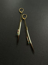 Load image into Gallery viewer, Quill Drop Earrings 4205

