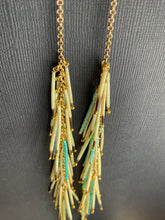 Load image into Gallery viewer, Quill Drop Earrings 3777
