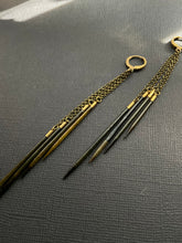 Load image into Gallery viewer, Beaded Quill Drop Earrings 3791
