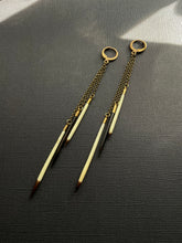 Load image into Gallery viewer, Beaded Quill Drop Earrings 3792
