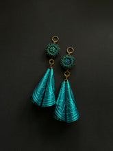 Load image into Gallery viewer, Beaded Drop Earrings 3805
