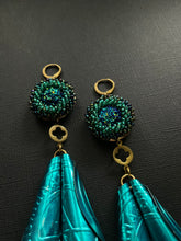 Load image into Gallery viewer, Beaded Drop Earrings 3805

