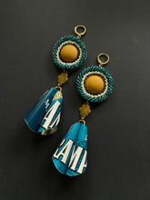 Load image into Gallery viewer, Beaded Drop Earrings 3812
