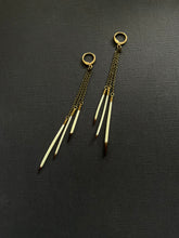 Load image into Gallery viewer, Quill Drop Earrings 3838
