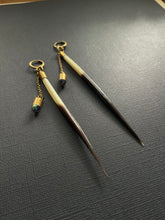 Load image into Gallery viewer, Quill Drop Earrings 3839

