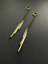 Load image into Gallery viewer, Quill Drop Earrings 3842
