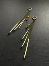 Load image into Gallery viewer, Quill Drop Earrings 3843
