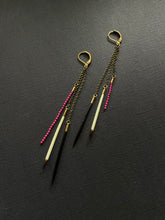 Load image into Gallery viewer, Quill Drop Earrings 3845
