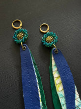 Load image into Gallery viewer, Beaded Drop Earrings 3862
