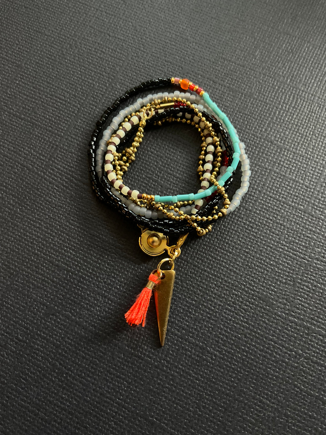 Simple Beaded Necklace 3879