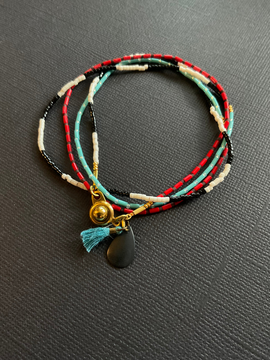Simple Beaded Necklace 3885