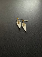 Load image into Gallery viewer, Leather Drop Stud Earrings 3912
