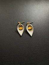 Load image into Gallery viewer, Leather Drop Stud Earrings 3913
