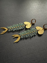 Load image into Gallery viewer, Beaded Drop Earrings 3511
