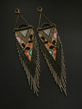 Load image into Gallery viewer, Radical Botanical Beaded Fringe Earrings 4155
