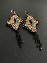 Load image into Gallery viewer, Beaded Flower Drop Earrings 4160
