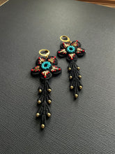 Load image into Gallery viewer, Beaded Drop Earrings 4162
