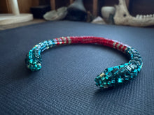 Load image into Gallery viewer, Ginebig // Snake Bracelet 3702
