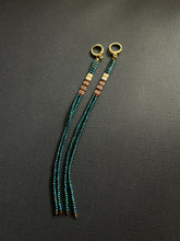 Load image into Gallery viewer, Tila Slim Earrings 2390
