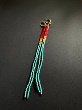 Load image into Gallery viewer, Tila Slim Earrings 2392
