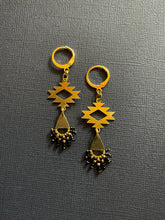 Load image into Gallery viewer, Beaded Drop Earrings 2415
