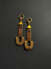 Load image into Gallery viewer, Beaded Drop Earrings 2424
