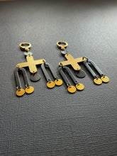 Load image into Gallery viewer, Brass Drop Earrings 2462
