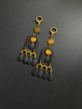 Load image into Gallery viewer, Brass Drop Earrings 2463
