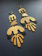 Load image into Gallery viewer, Brass Drop Earrings 2471
