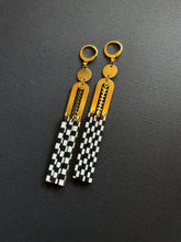 Load image into Gallery viewer, Brass+Bead Drop Earrings 2487
