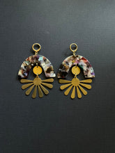 Load image into Gallery viewer, Brass+Bead Drop Earrings 2500
