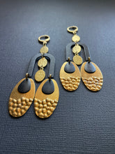 Load image into Gallery viewer, Brass Drop Earrings 2505
