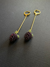 Load image into Gallery viewer, Blackberry Drop Earrings 2516
