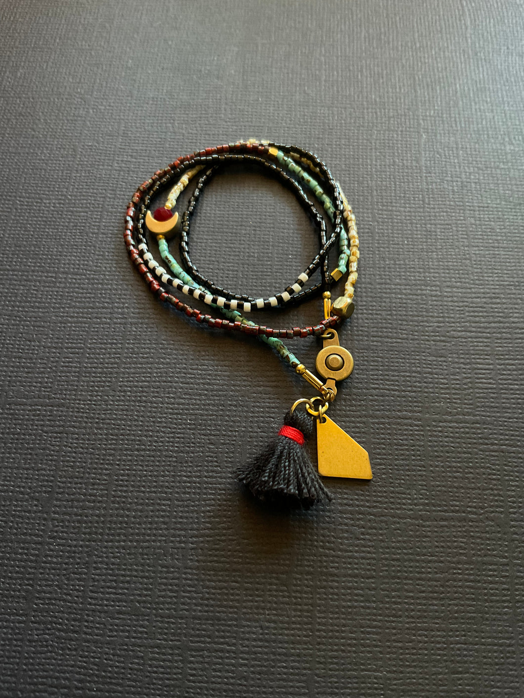 Simple Beaded Necklace 2546