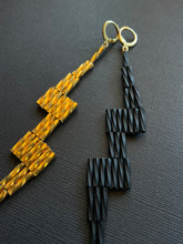 Load image into Gallery viewer, Twizzler Lightning Drop Earrings 2551
