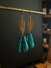 Load image into Gallery viewer, Jingle Cone Earrings 2827
