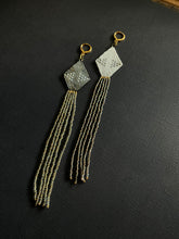Load image into Gallery viewer, Beaded Fringe Earrings 2889
