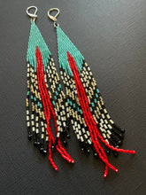 Load image into Gallery viewer, Medium Hawa’a Earrings 3004
